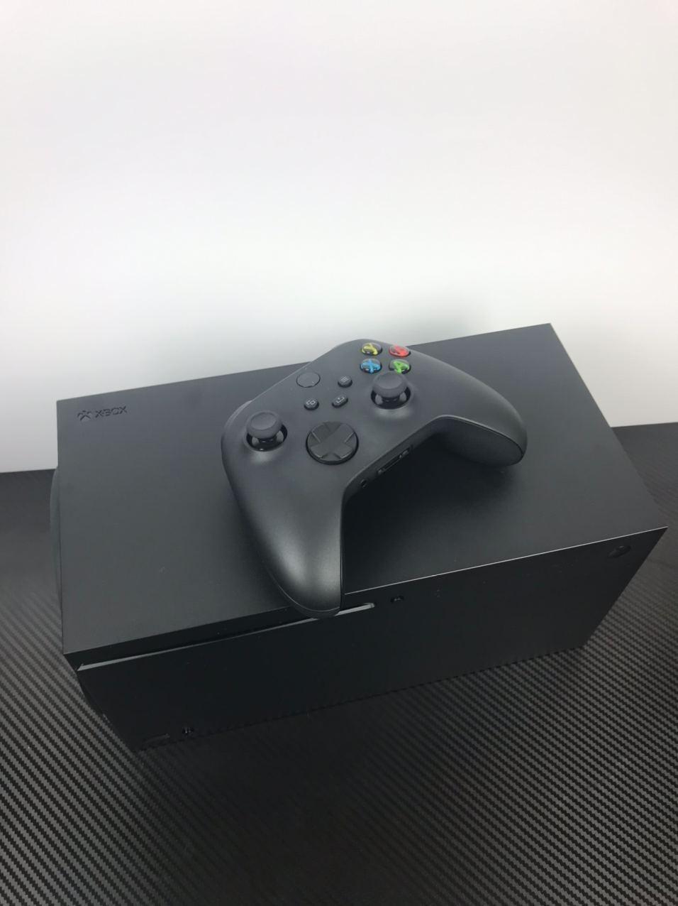 Фотоотчет: распаковка Xbox Series X от PLAYER ONE