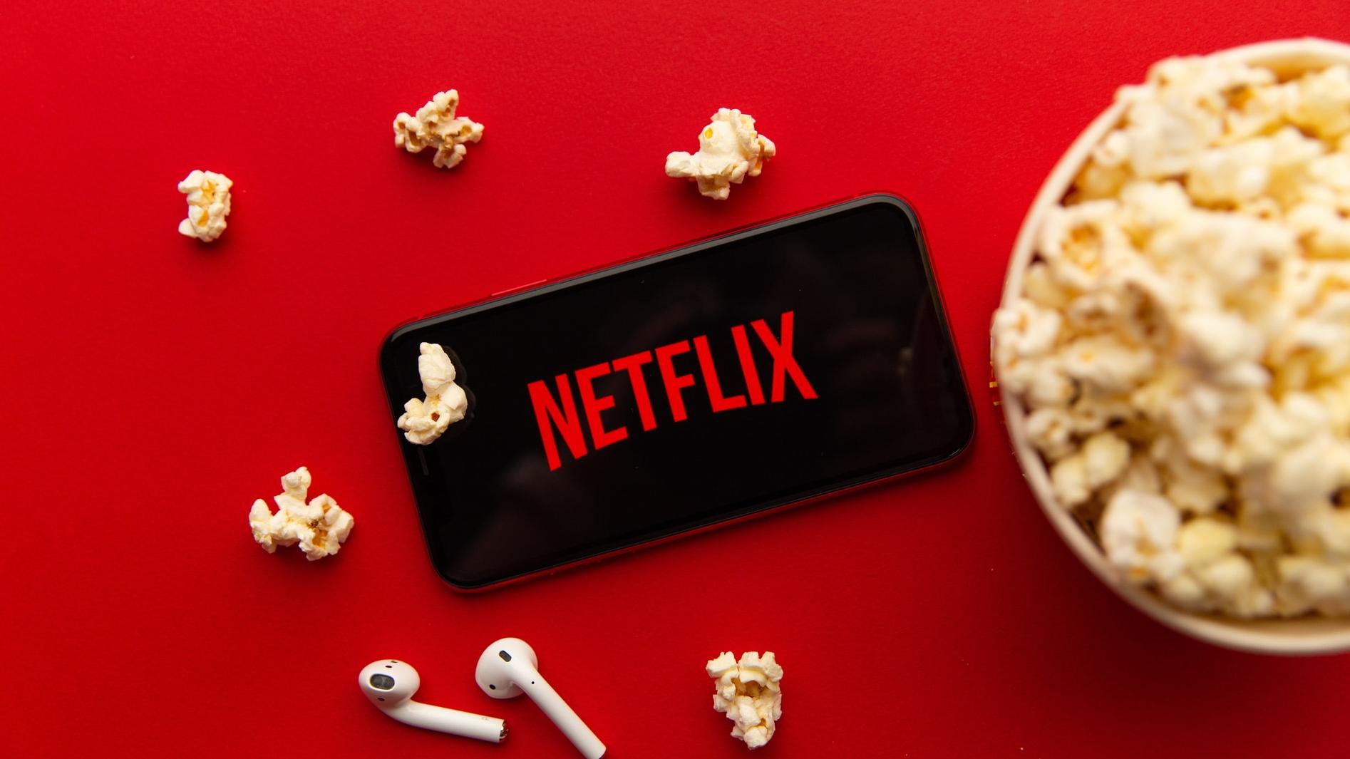 Акции Netflix рухнули на 20% — рост подписчиков замедлился
