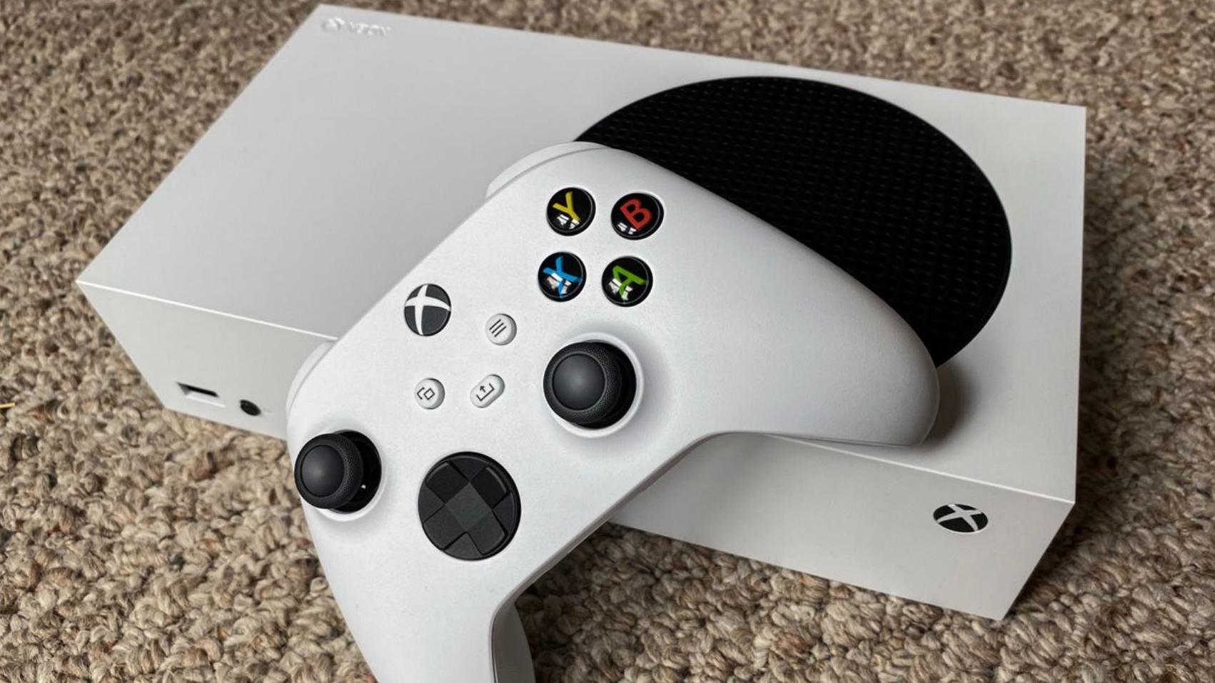 Xbox series s бу. Хбокс Сериес s. Консоль Microsoft Xbox Series s 512gb. Xbox one Series s. Игровая приставка Microsoft Xbox Series s 512gb Xbox гарнитура.