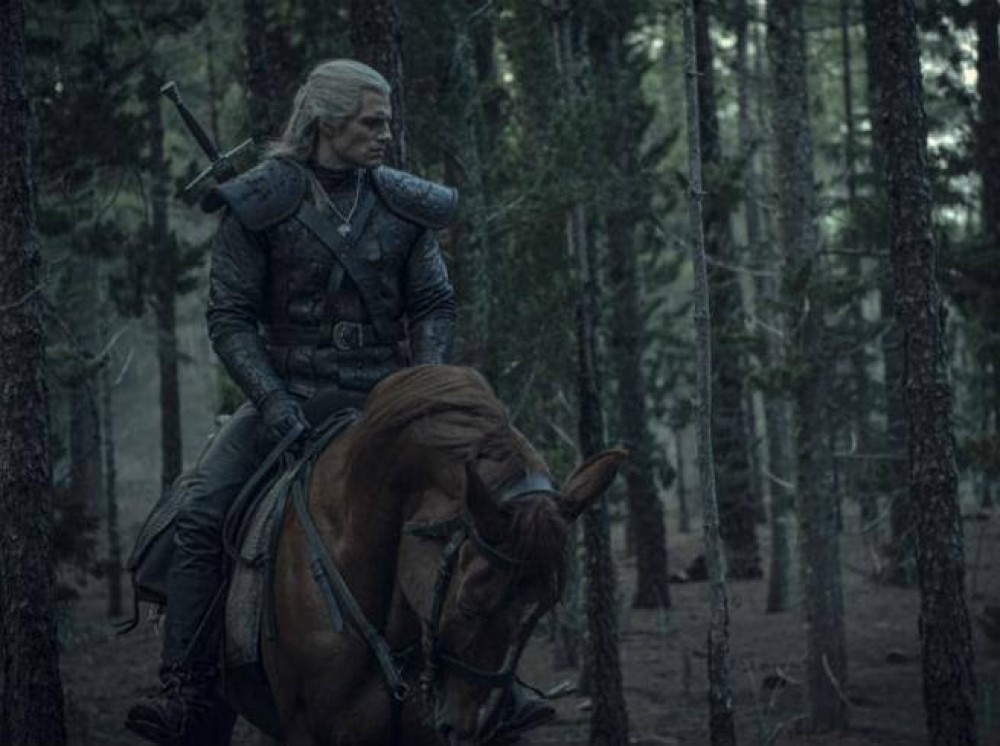 Появились новые кадры из пилотной серии «Ведьмака» от Netflix